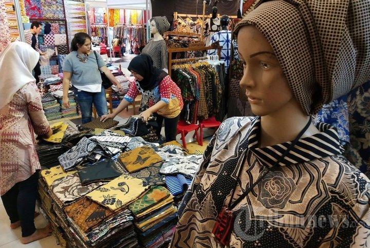 5 Langkah Mencuci Baju Batik Anak Agar Tetap Lembut saat Dipakai