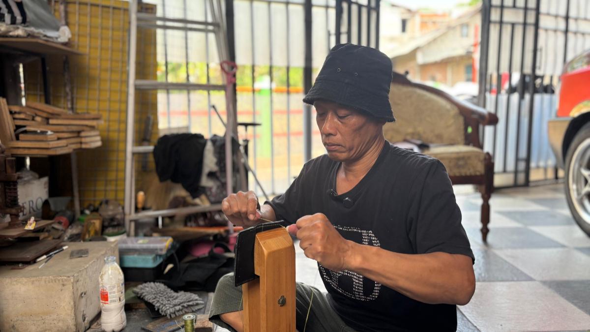 Berawal dari Barang Bekas, Winarto Kini Raup Cuan dari Kerajinan Kulit Barabiru